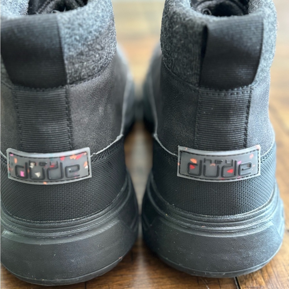 Hey Dude Black Ankle Boots Minimalist Design - Picture 4 of 5